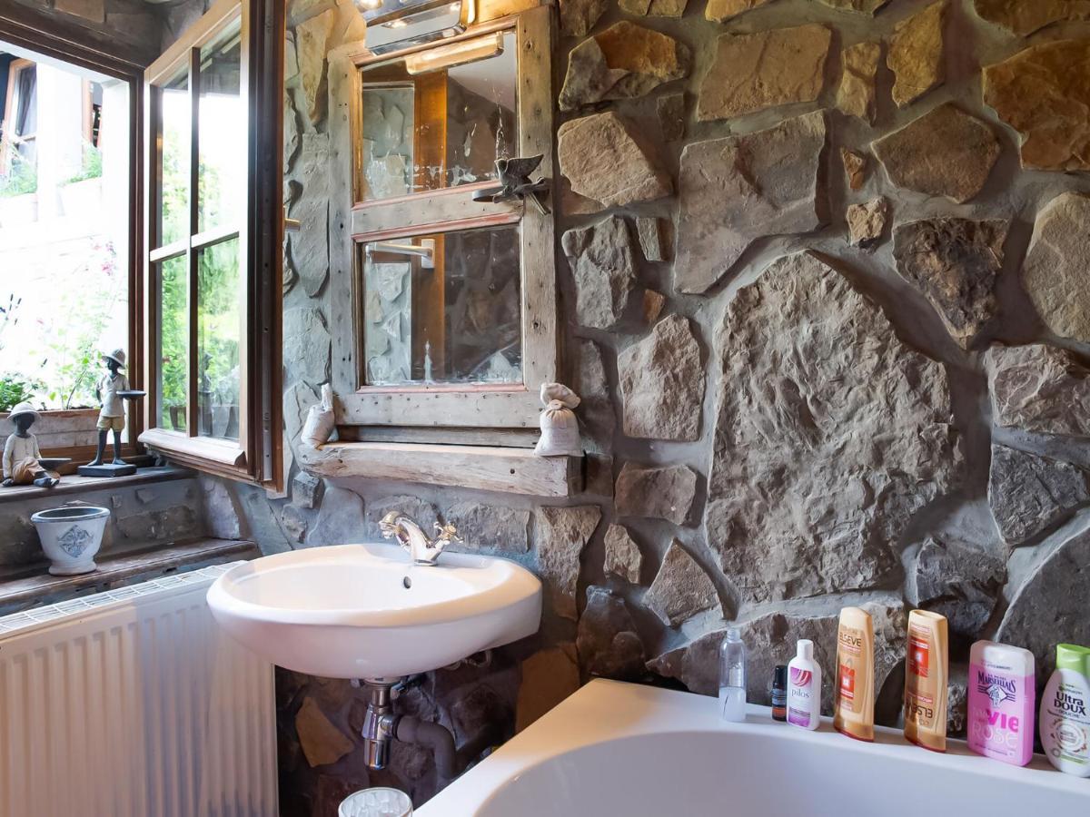 Nice Holiday Home In Nature With Sauna, Hot Tub En Swimming Pool ヴェルヴィエ 部屋 写真